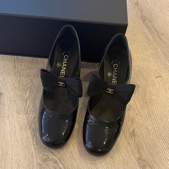 CHANEL Shoes - CHANEL Black Patent Leather Bow Mary Jane Flats
